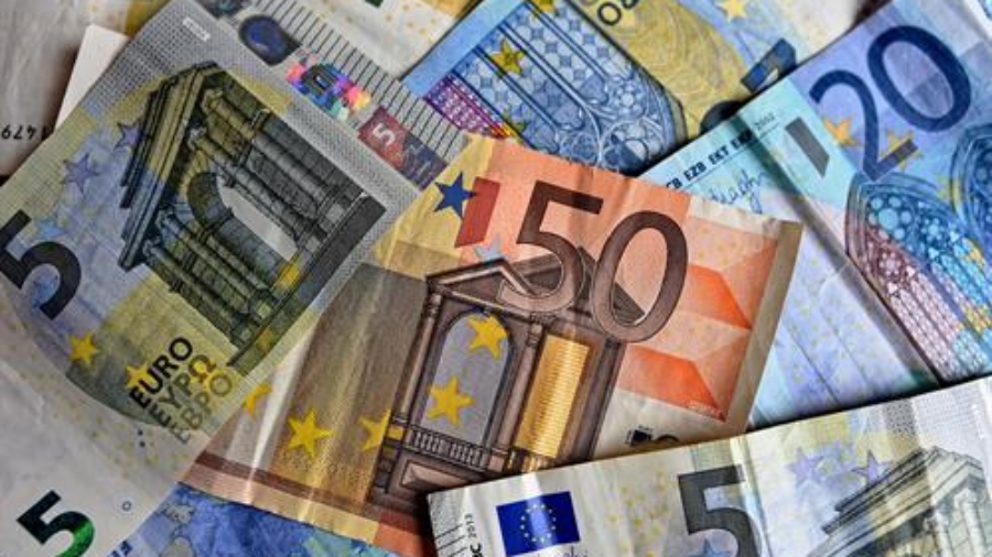 Brüssel: EU erhöht Visumgebühren